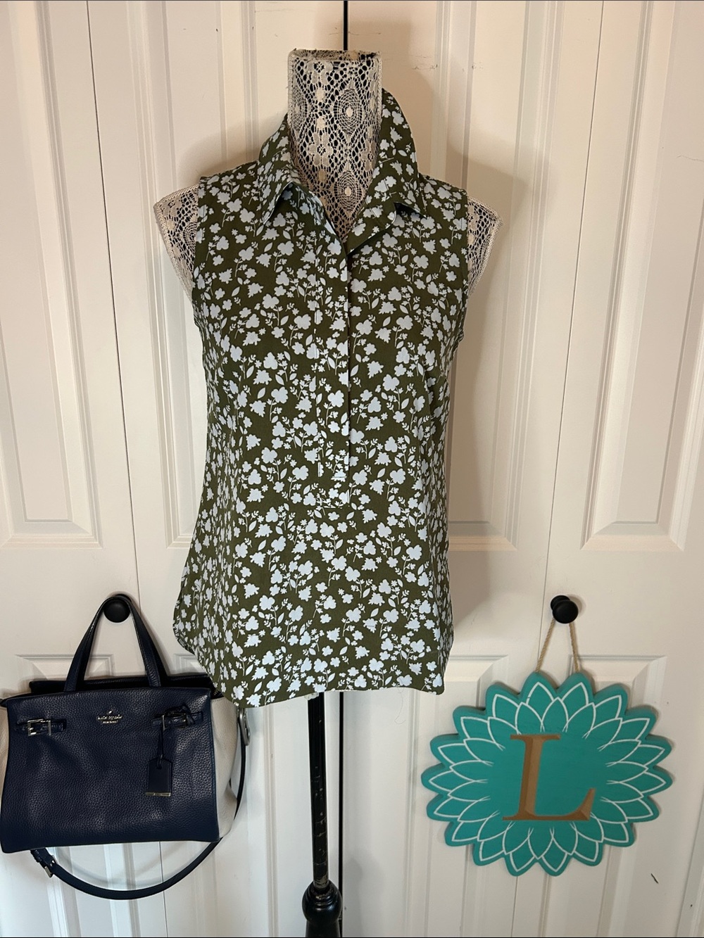 Cabi Keepsake blouse 3614 size XS - Picture 2 of 13